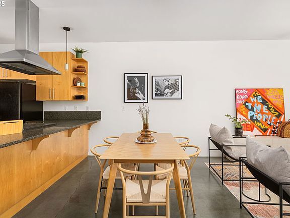 Building Photo - 1510 SE 34th Ave