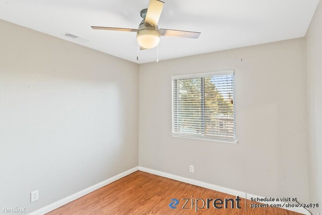 Building Photo - 2 br, 2 bath Condo - 374 Coyote Creek Cir,...