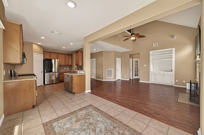 Building Photo - 4702 Autumn Orchard Ln