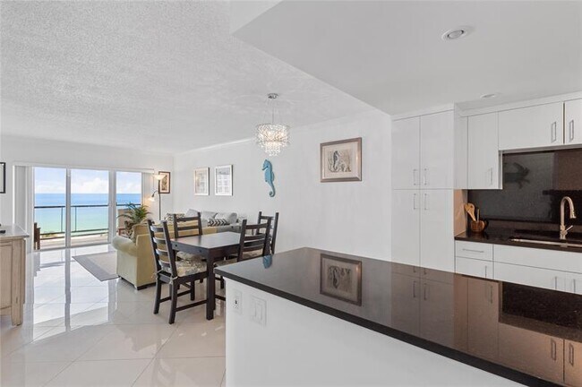 Building Photo - 1500 S Ocean Blvd