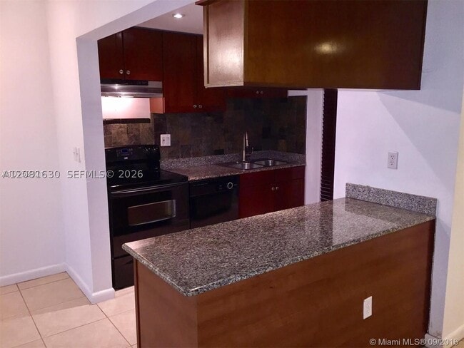 Building Photo - 8950 SW 69th Ct