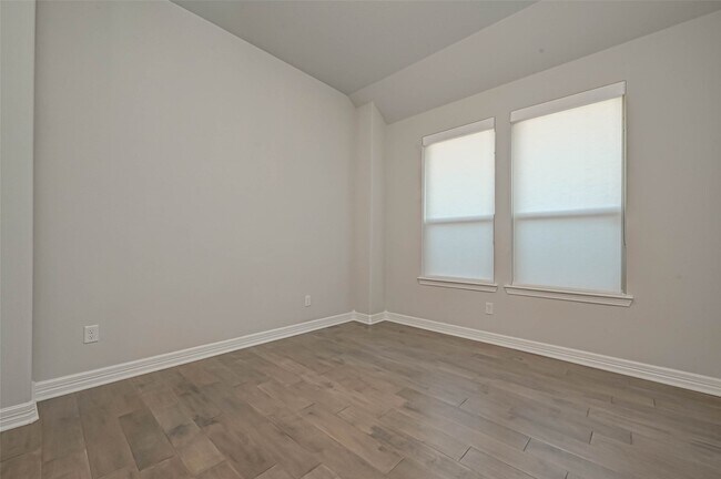 Building Photo - 11943 Bazley Knoll Dr