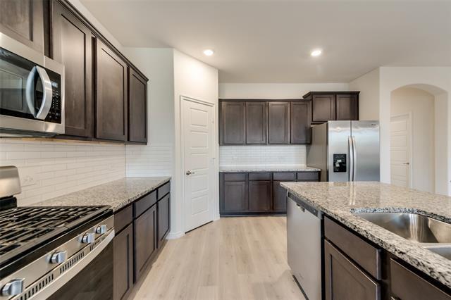 Building Photo - 6333 Crownmere Dr