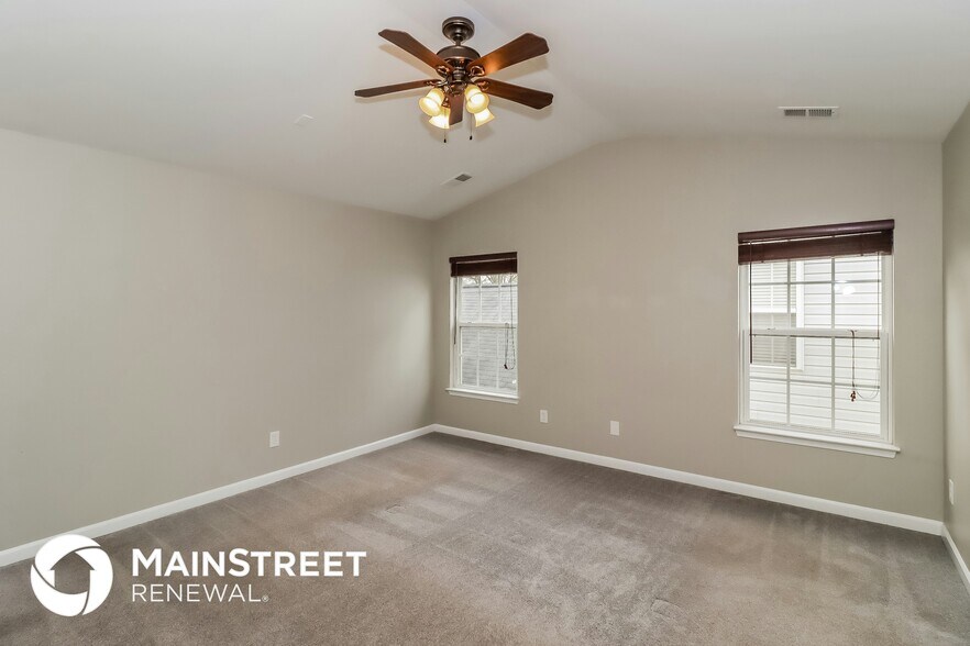 Building Photo - 6431 Hermsley Rd