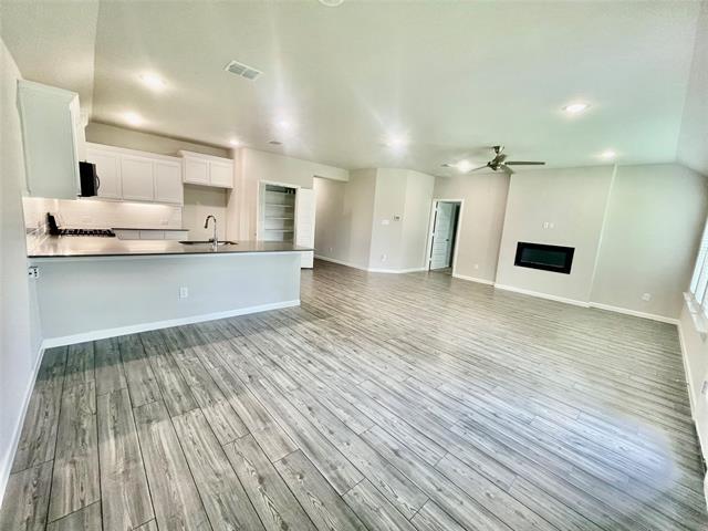 Building Photo - 525 Ardsley Ln