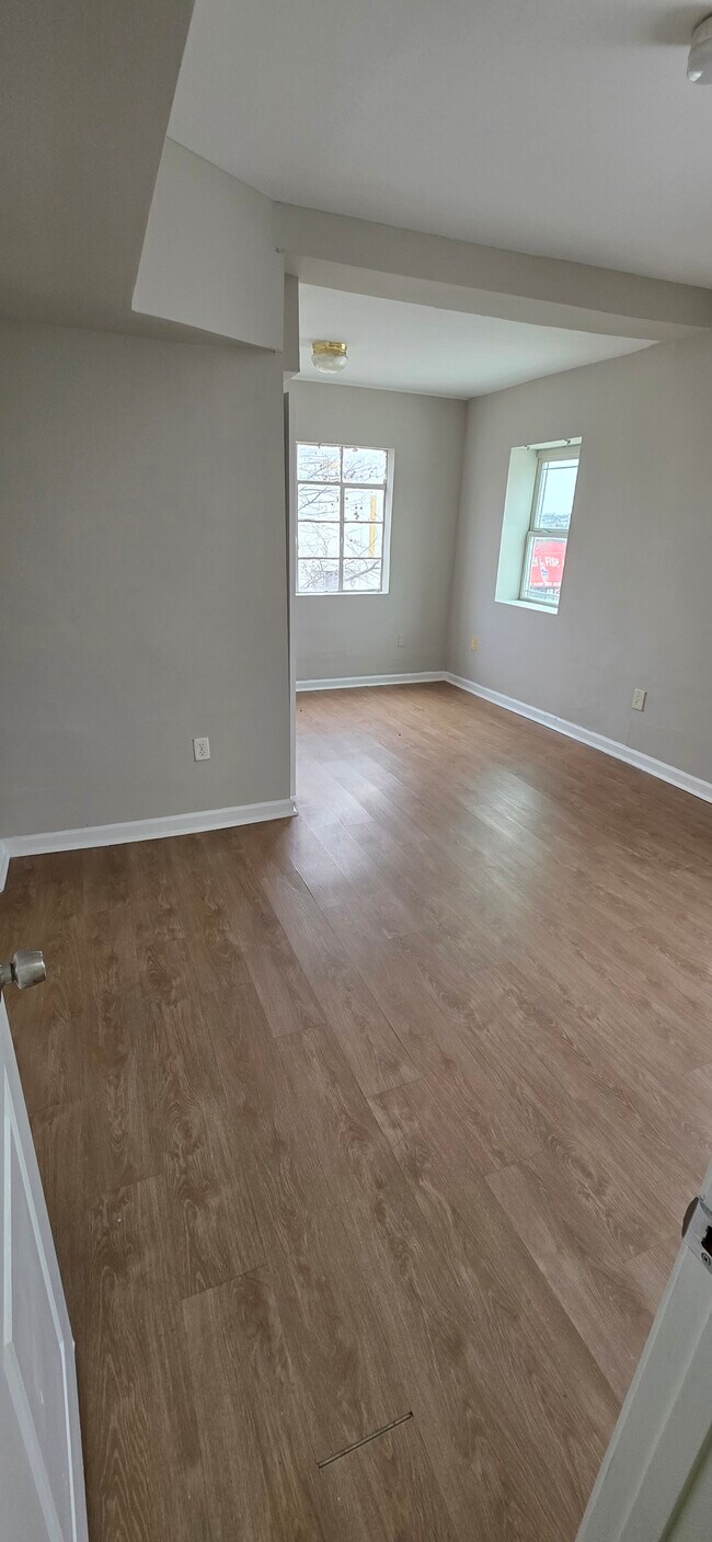 Building Photo - 3406 Belair Rd