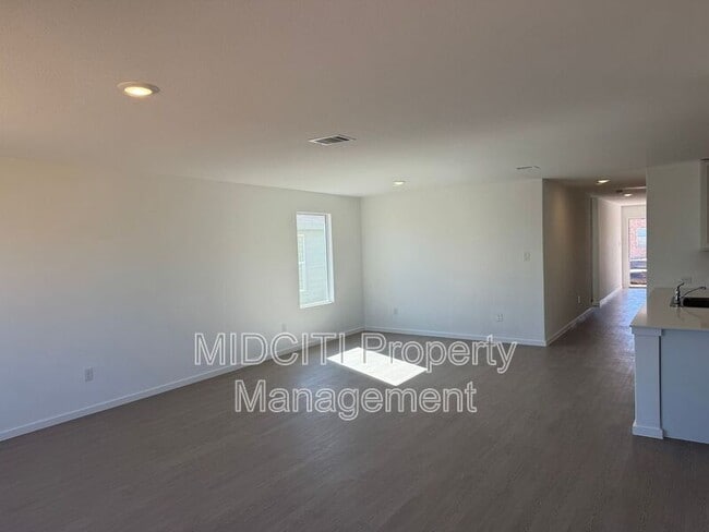 Building Photo - 9161 Luciano Pl