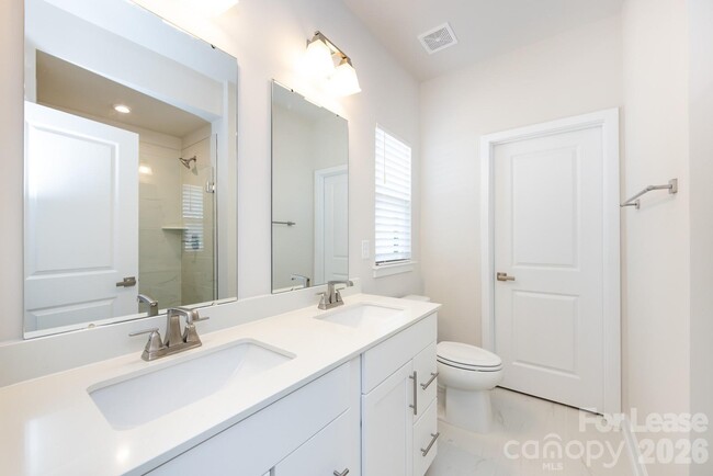 Building Photo - 440 Spearfield Ln