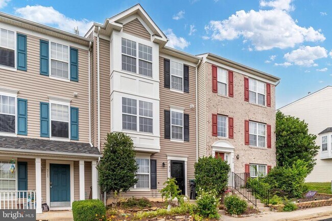 Building Photo - 313 Frontier Fort Ln