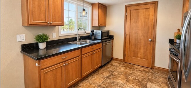 Building Photo - 74242 Pinon Dr