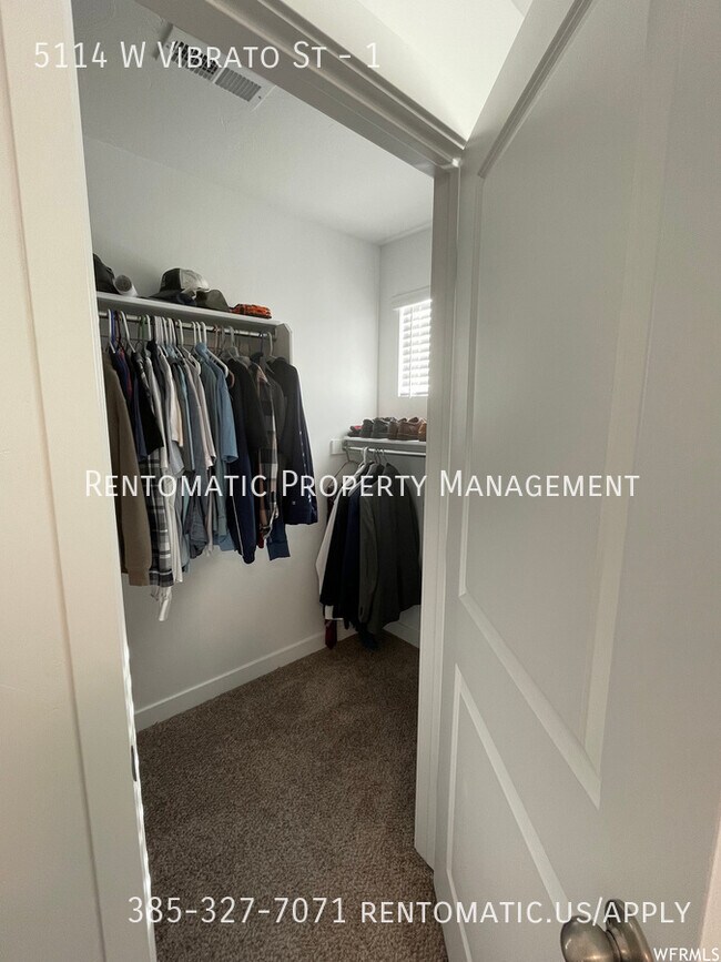 Building Photo - 5114 W Vibrato St