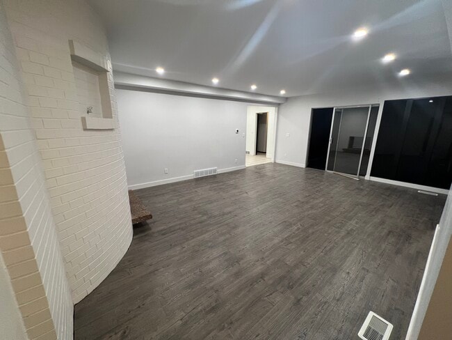 Building Photo - 8296 Coolidge St