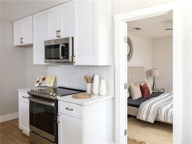 Building Photo - 1606 Colony Creek Dr