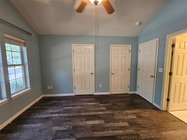 Building Photo - 174 Prairie Springs Loop