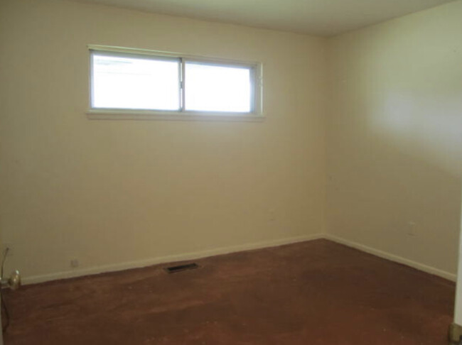 Building Photo - 2635 NW 55th Terrace