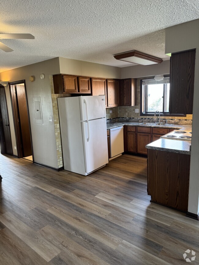 Building Photo - 1353 Crab Apple Ct