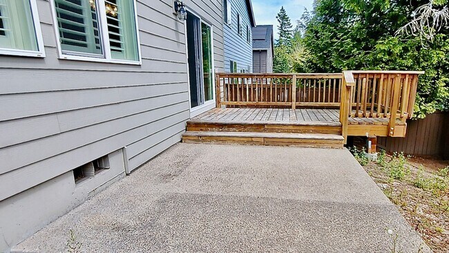 Building Photo - Beautiful Cedar Mills Home With An Easy Co...