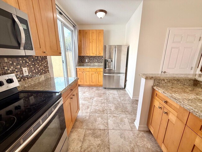 Building Photo - 1355 NW 154th Ln