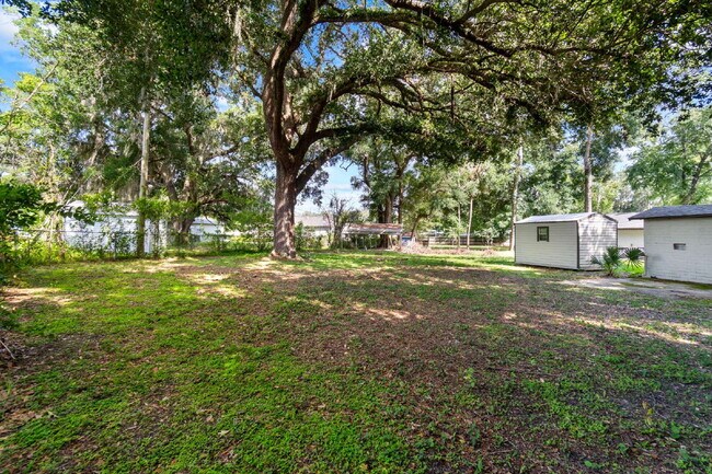 Building Photo - 3BR Home on Oversized Lot with Shed & Greenhouse