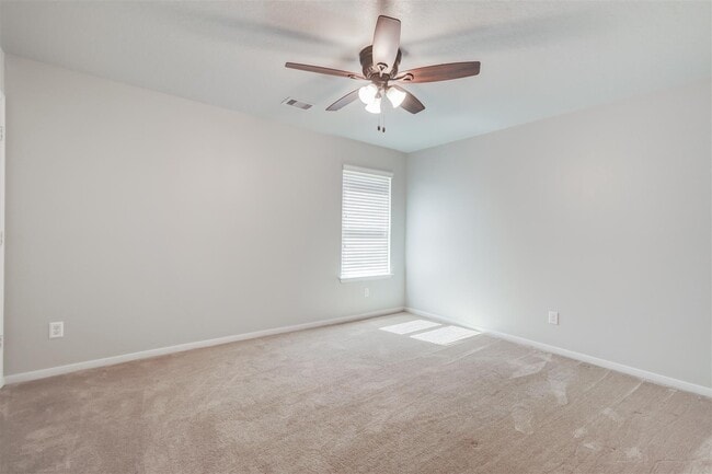 Building Photo - 18823 Elm Square Ct