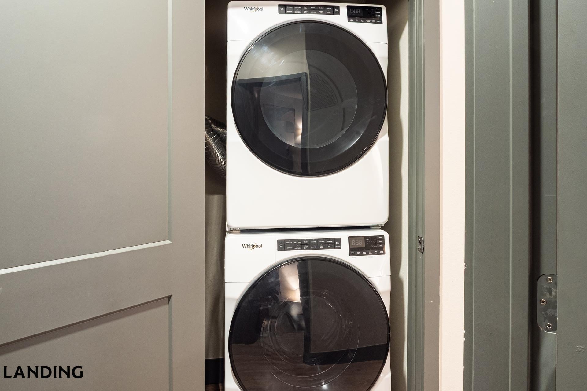 Building Photo - 415 E 2nd St S