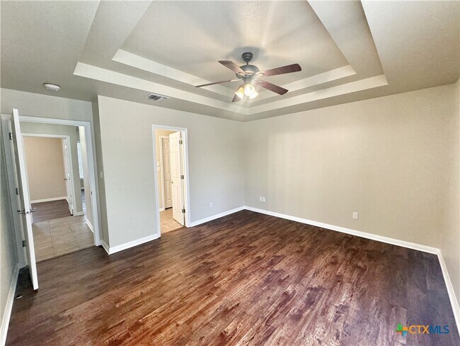Building Photo - 2062 N Ranch Estates Blvd