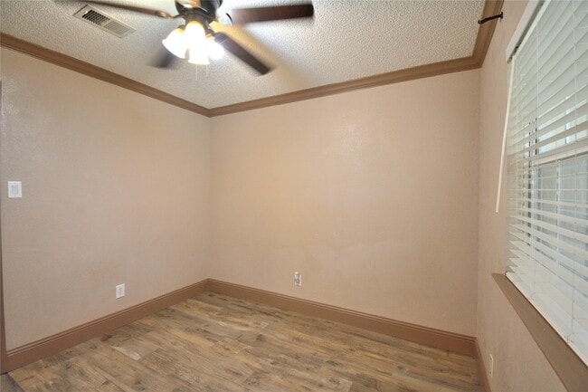 Building Photo - 11315 Waxwood Dr