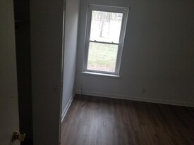 Building Photo - 308 Warrior Rd