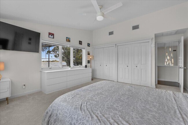 Building Photo - 3824 Gaines Dr