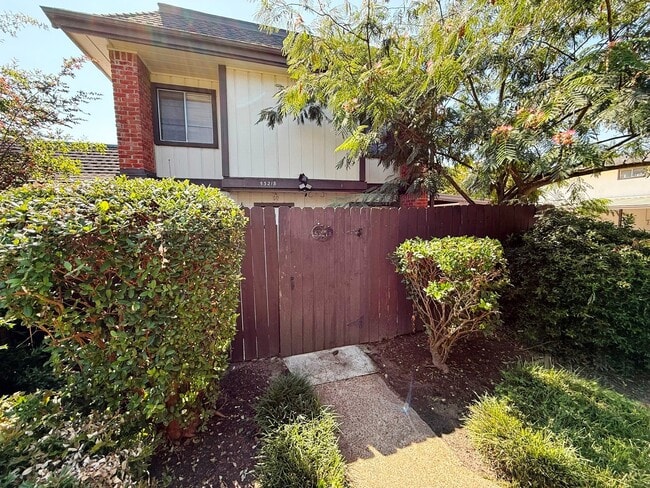 Building Photo - 5321 Pinewilde Dr
