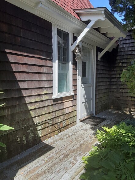 Building Photo - 25B Waterway Rd