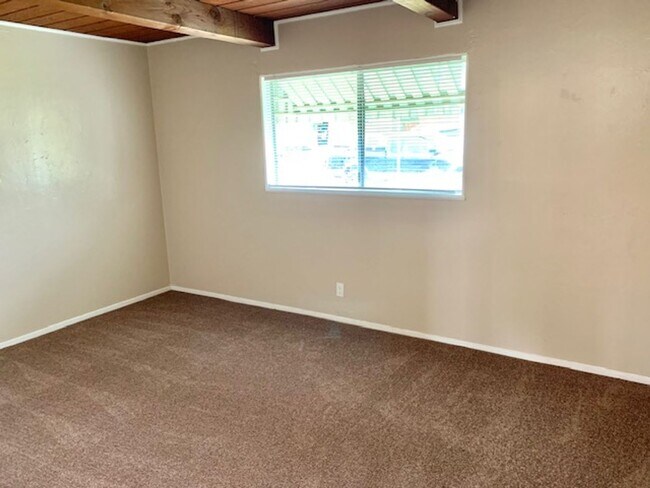 Building Photo - 4409 Jenkins Way