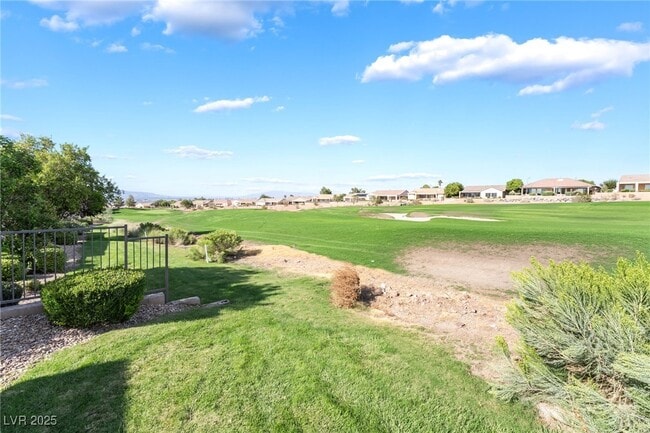 Building Photo - 2706 Grand Forks Rd