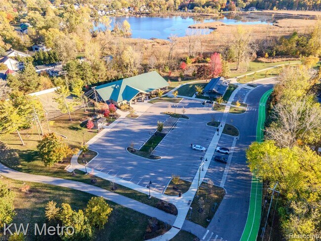 Building Photo - 2416 Shawood Dr