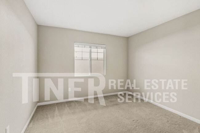 Building Photo - 3255 Pitkin Way