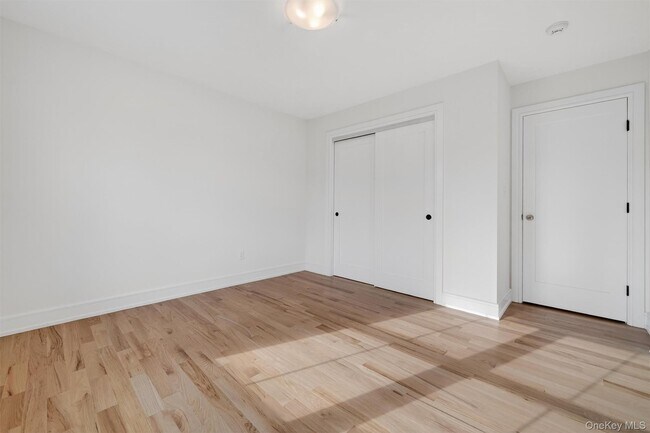 Building Photo - 2216 Crompond Rd