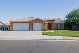 Building Photo - 47734 Mirage Way