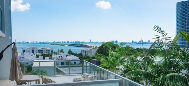 Building Photo - 3900 Biscayne Blvd