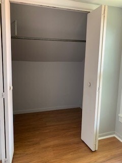 Building Photo - 2 bedroom 1 bath updated single family home