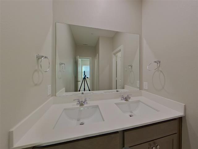 Building Photo - 5468 Sandstone Dr