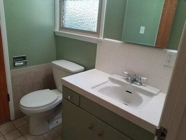 Building Photo - 4 Bedroom Mid-Century Classic Fullerton Ho...