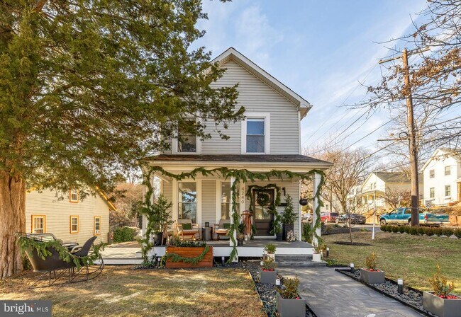 Building Photo - 4240 34th St