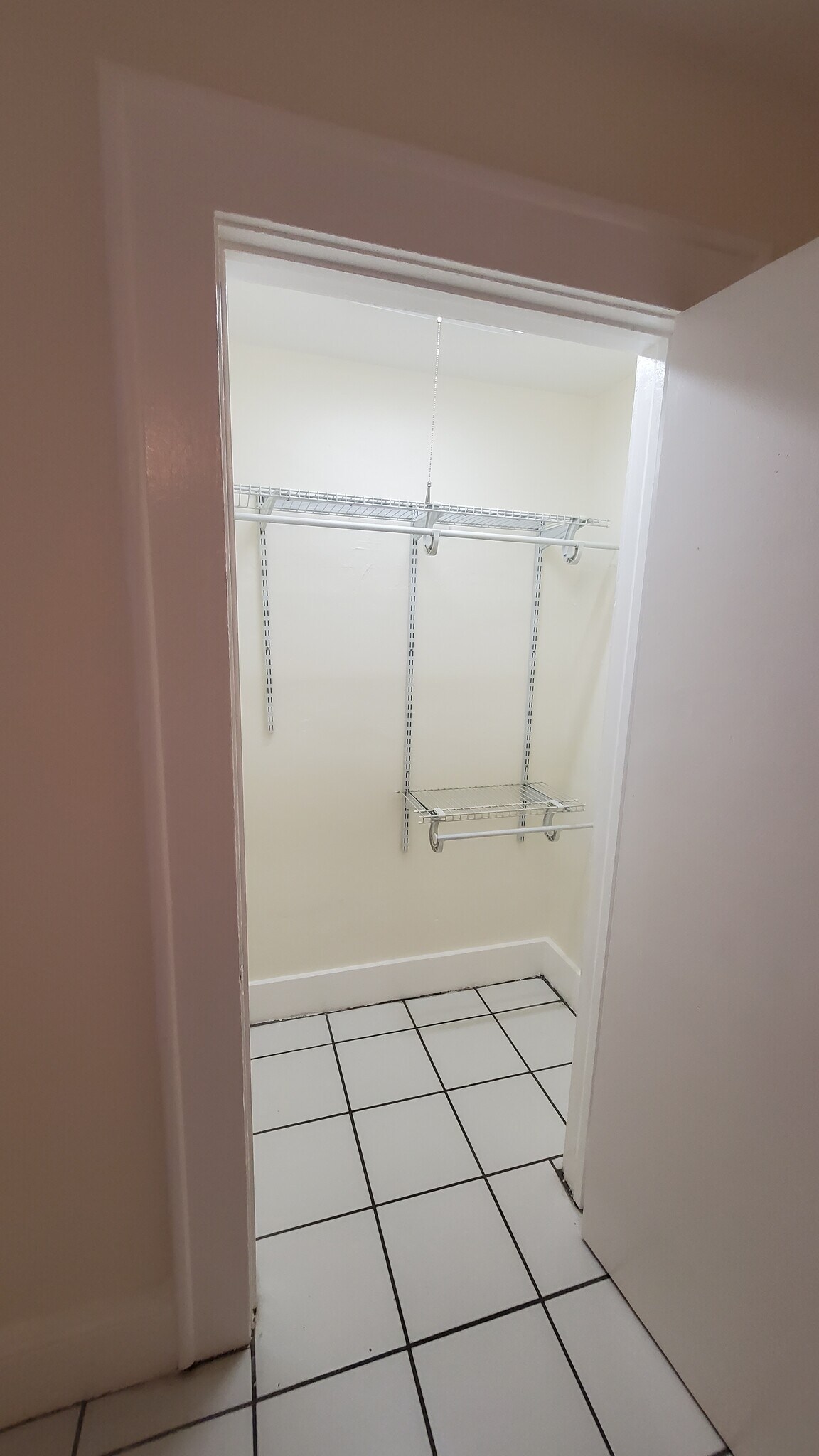 Closet - 2140 Secoffee St