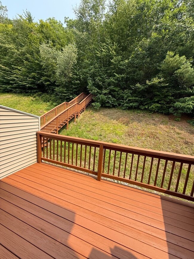 Building Photo - 2 Bedroom Condo Available for 1 Year Lease
