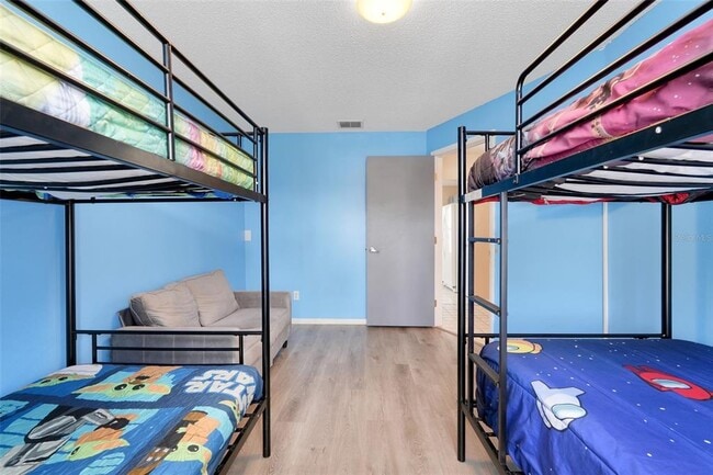 Building Photo - 8607 Knottingham Dr