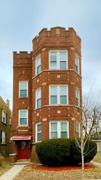 Building Photo - 11227 S King Dr