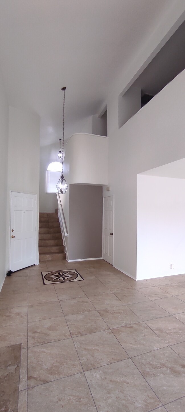 stairways - 1343 Heather Ln