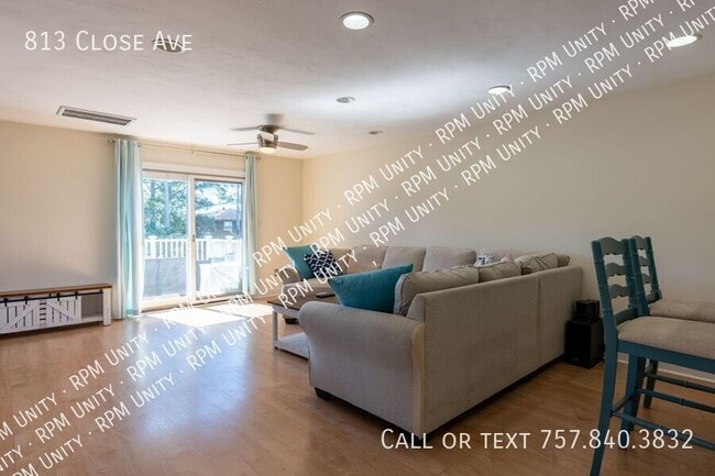 Building Photo - 813 Close Ave