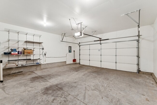 Building Photo - 11416 W Colorado River St