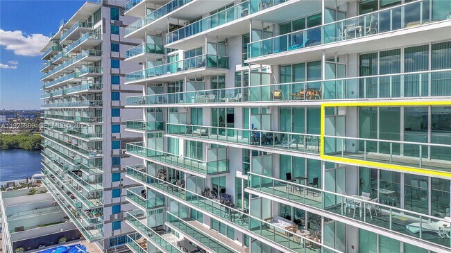 Building Photo - 400 Sunny Isles Blvd